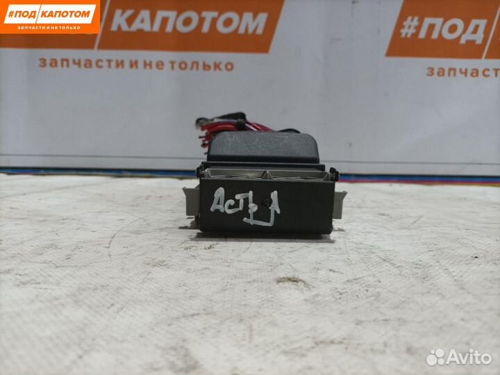 Блок предохранителей Opel Astra J (2009 - 2012)