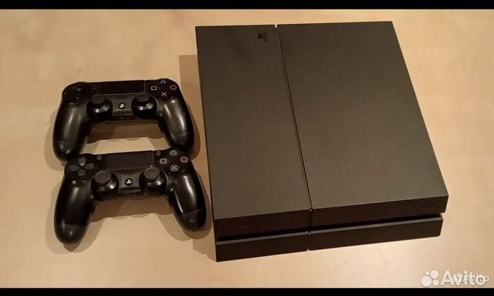 Игровая приставка ps4 slim с играми и 2 джостика