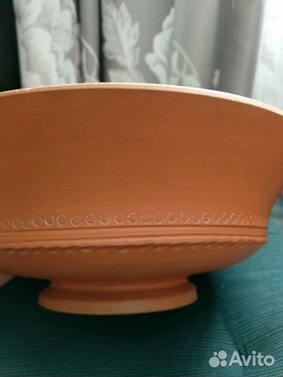 Глиняная тарелка блюдо