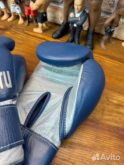 Перчатки Winning