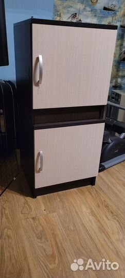 Тумбочка прикроватная