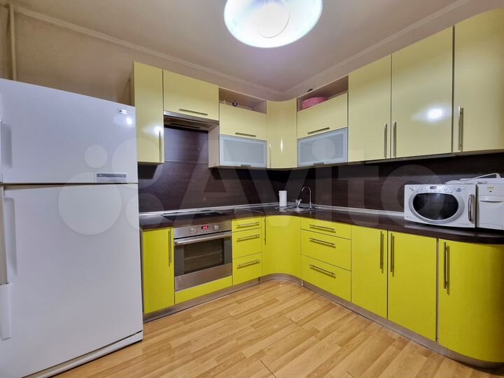 2-к. квартира, 58 м², 16/25 эт.