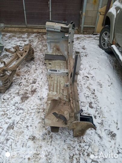 Лонжерон четверть с порогом правый Ford Focus 1