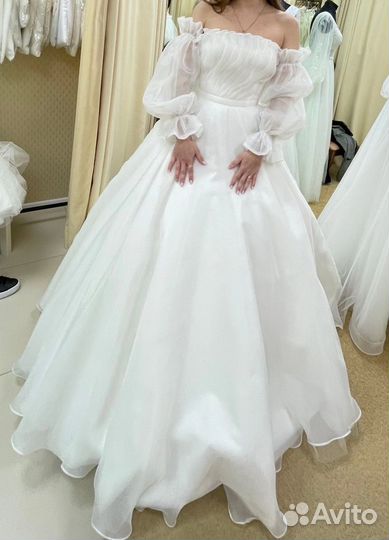 Свадебное платье