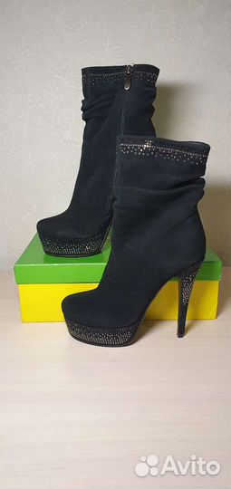 Полусапожки осенние замшевые женские новые 39 р-р