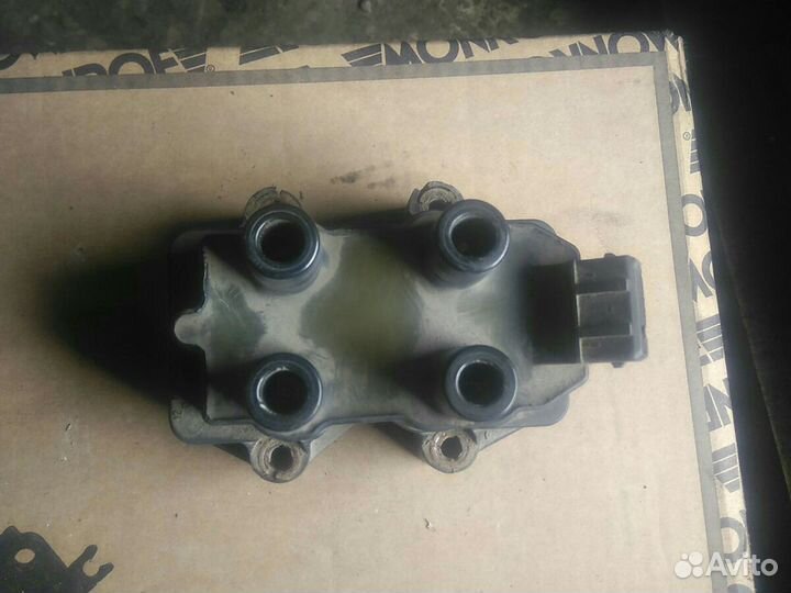 Катушка зажигания Опель Opel 2526055A