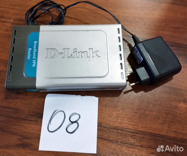 Роутер работоспособный с блоком питания