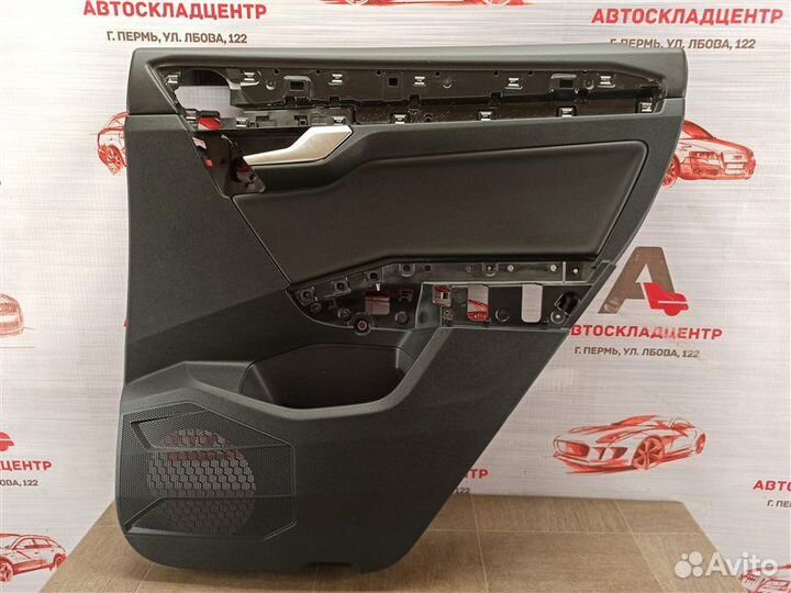 Обшивка двери задней правой Volkswagen Touareg