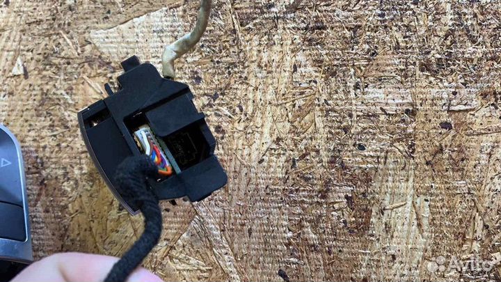 Кнопки управления на руле Audi A8 D3/4E 2-й рест