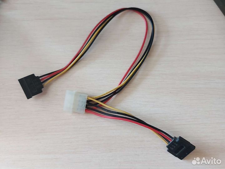 Переходник molex - 2xsata