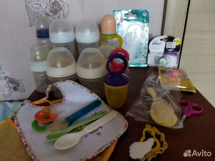 Бутылочки для кормления avent