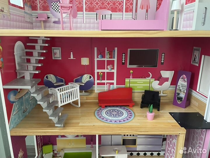 Домик кукольный