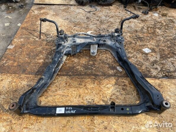 Передний подрамник Nissan X-Trail T32