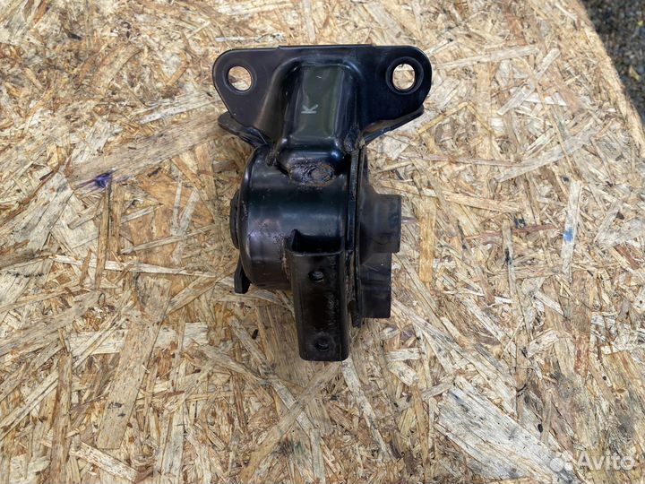 Подушка двигателя левая mazda cx7 2.3t 2007