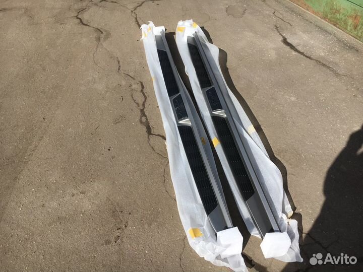 Боковые пороги подножки гранд старекс