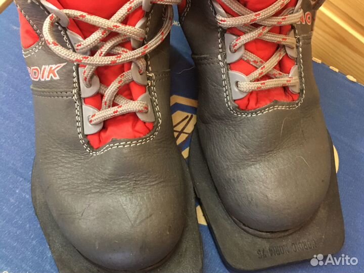 Лыжные ботинки 31р