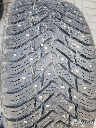 Nokian Tyres Hakkapeliitta 8 SUV 235/55 R19 и 255/50 R19