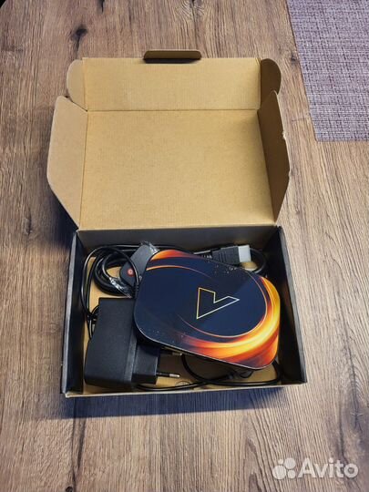 Продам android TV BOX vontar X3