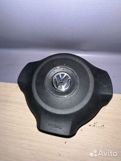 Подушка безопасности в руль Volkswagen Polo седан