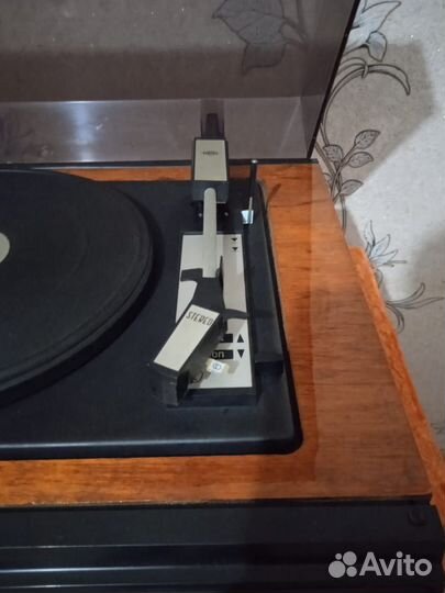 Виниловый проигрыватель СССР