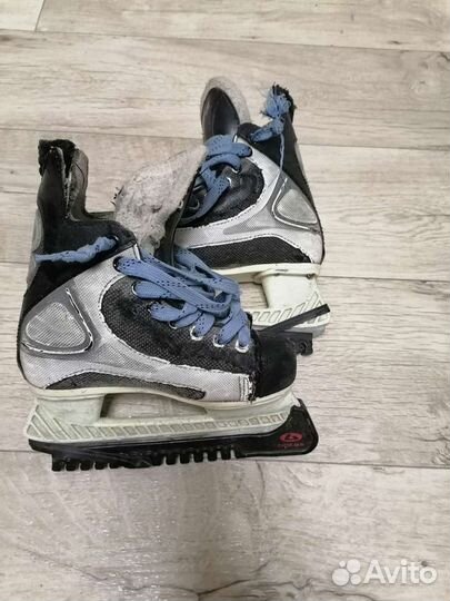 Коньки хоккейные