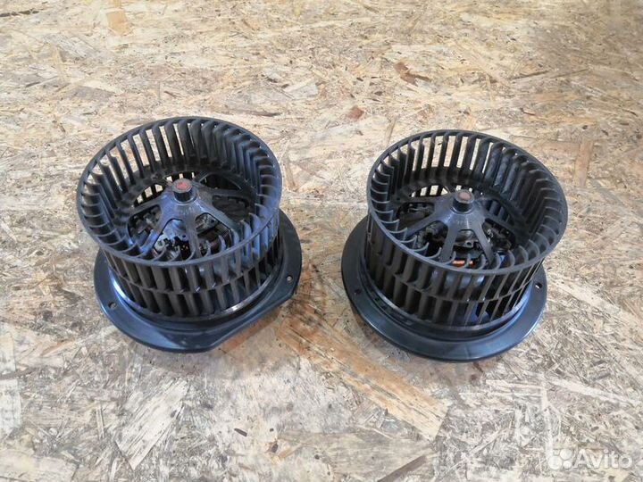 Моторчик отопителя (дополнительный) Ford Galaxy I