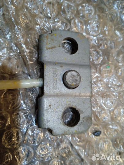 Трос ручника Mazda 3