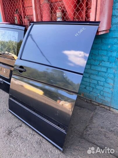 Дверь левая Mercedes Vito W639 ом646 2004