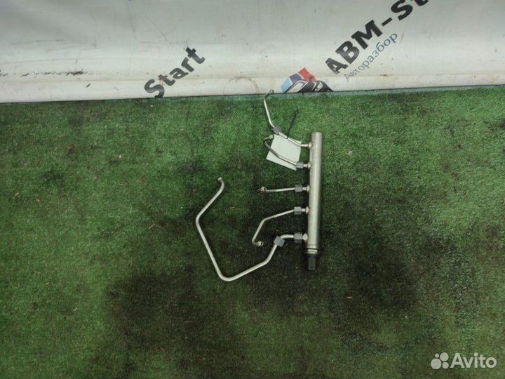 Топливная рейка Bmw 320I F30 N20B20 2012