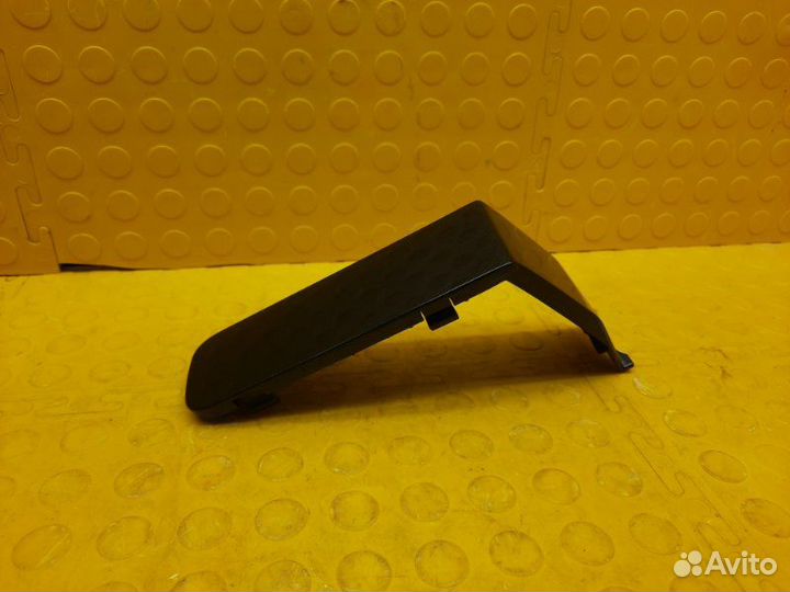 Накладка Mitsubishi Outlander GF0W 4B11CA7125 2020