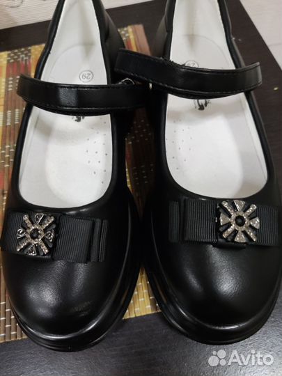 Туфли для девочки 29 размер черные