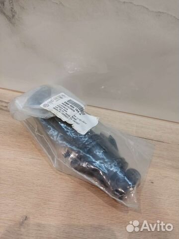 Форсунка омывателя Тигуан