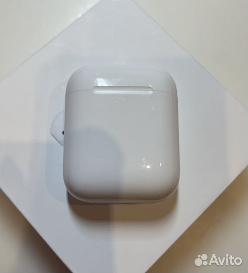 Apple airpods 2-го поколения