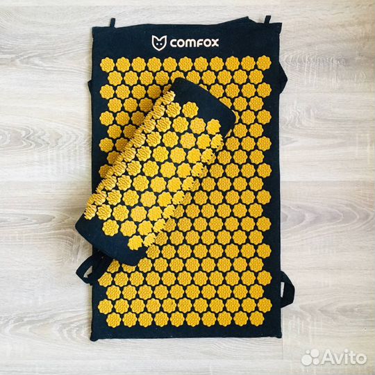 Массажный коврик и валик для йоги