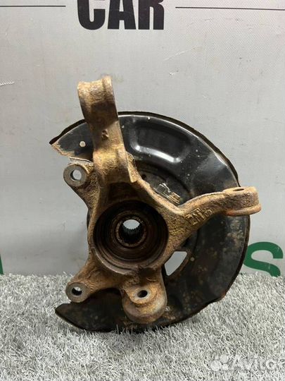 Кулак поворотный передний правый Toyota Yaris 2009