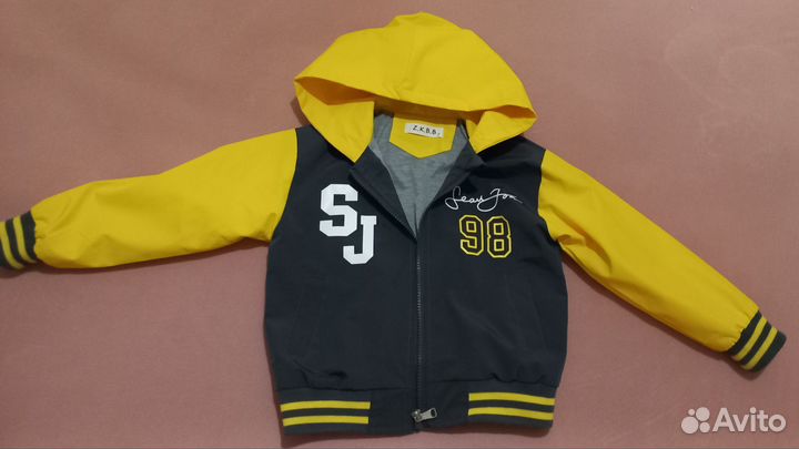 Ветровка на мальчика 98-104 новая