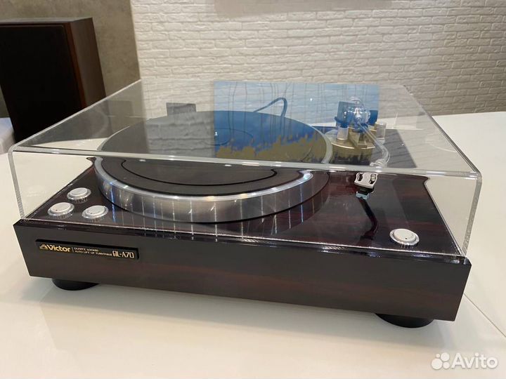 Виниловый проигрыватель Victor QL-A70