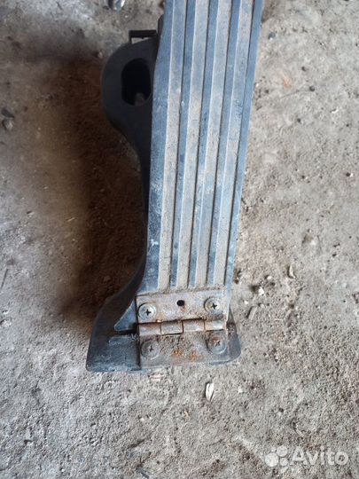 Педаль газа Volkswagen Passat B6