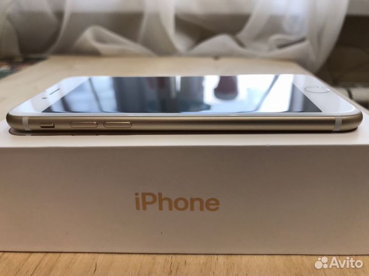 Телефон iPhone 7 32Gb