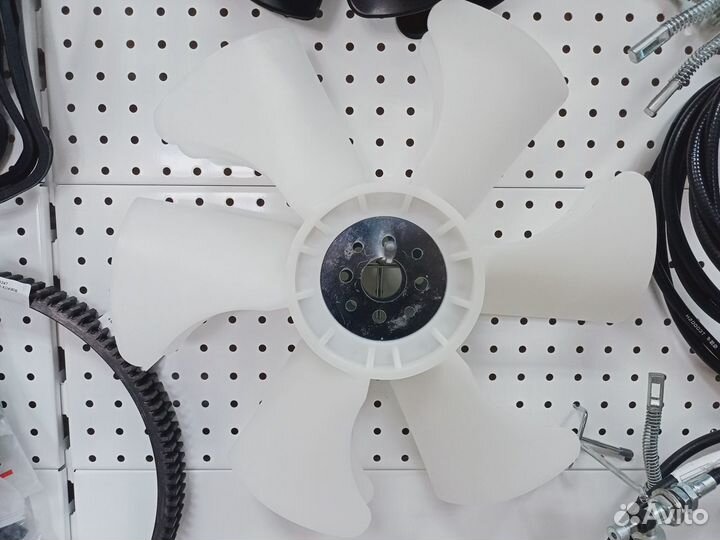 Крыльчатка вентилятора Isuzu C240