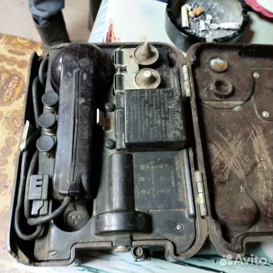 Старинный телефон