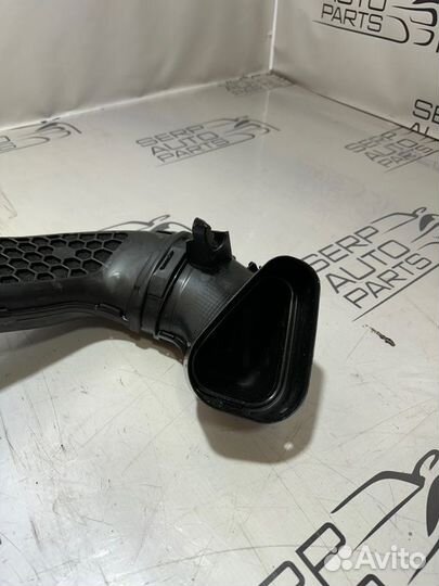 Патрубок воздушного фильтра Opel Insignia G09