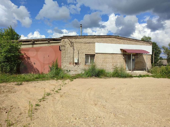 Здание, 413 м²