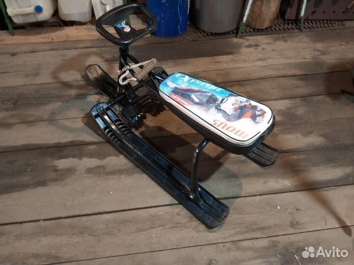 Детский снегокат бу