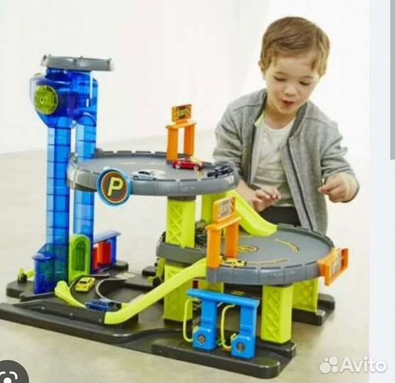 Большой гараж парковка для Hot wheels с лифтом