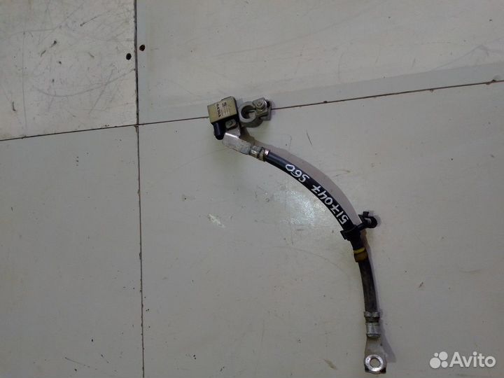 Клемма аккумулятора минус (Volvo S60)