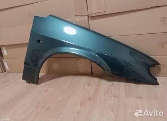 Крыло правое ваз 2114 ваз 2115 темно зеленый Ницца
