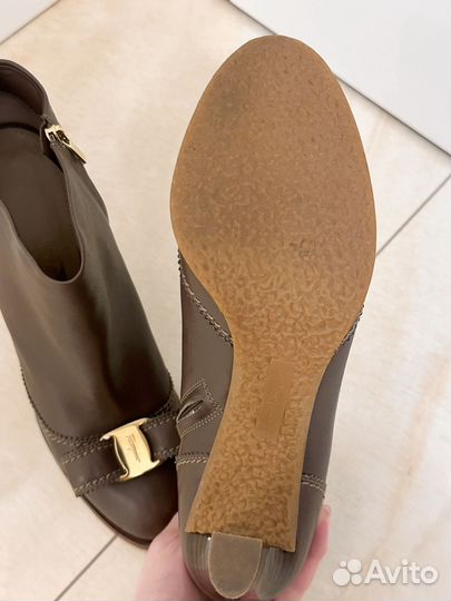 Ботильоны Ferragamo