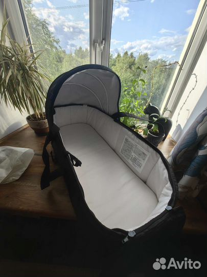 Люлька-переноска chicco