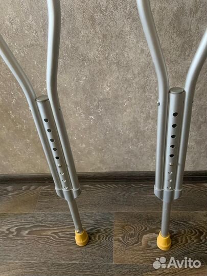 Костыли подмышечные взрозлые